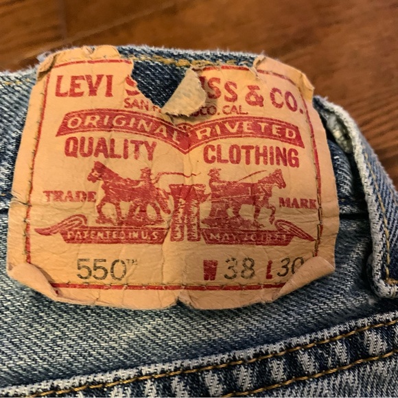 Vintage Levi’s 550 Jean Shorts - Picture 10 of 13